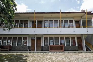 هتل Rumah Pahoman Syariah Mitra Reddoorz