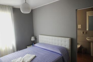 پانسیون Casa Jomi B&b Borghetto Lodigiano