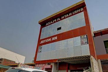 هتل Oyo 71086  Nk Guest House & Restaurant