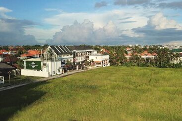 住宿加早餐  Tirtha Khayangan Canggu