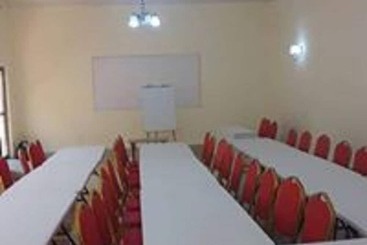 هتل Royal Cashrise Lodge