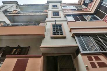 هتل Oyo 82408 Sada Shiv Guest House