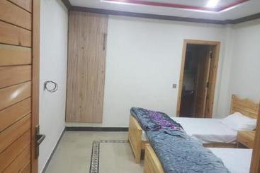 هتل Zujaja Guest House