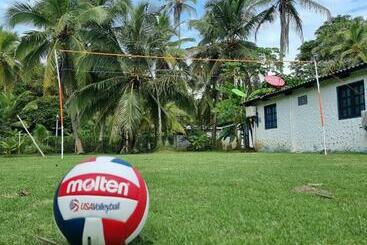 هتل Paradise Island Beach