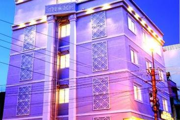 فندق Vismaya Comforts