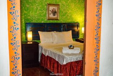 هاستل Hostal Koltin Suchitoto