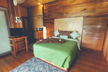 Bayview Hill Resort