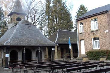 هتل Halleux