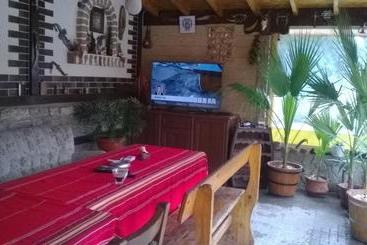 پانسیون Albena Guest House
