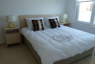 هتل Flipflops Apartments