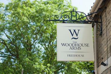 هاستل The Woodhouse Arms