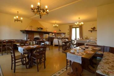 تختخواب و صبحانه Poggio Degli Olivi