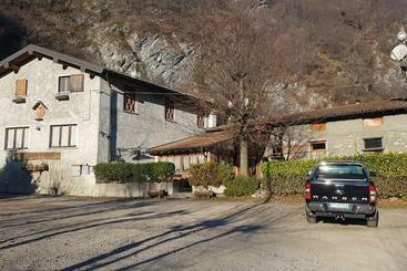 فندق Agriturismo La Vecchia Chioderia
