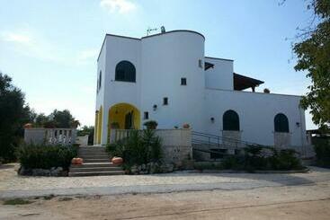 Отель Azienda Agrituristica B&b La Torre