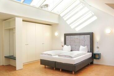 Seeger Living Premium Downtown