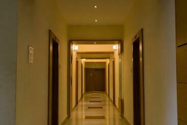 ホテル Balaji Central