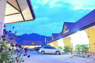 هتل Rachawadee House