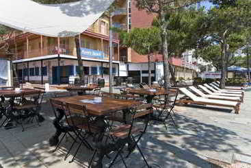 Apartamentos Aromar
