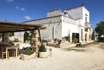 هتل روستایی Agriturismo Masseria Bellolio