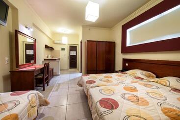 هتل آپارتمان Canadian