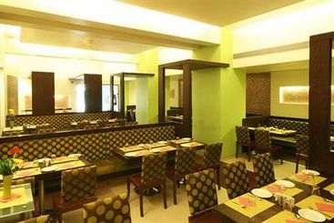 هتل Krishna Palace