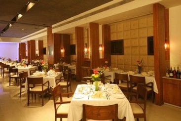 هتل Krishna Palace