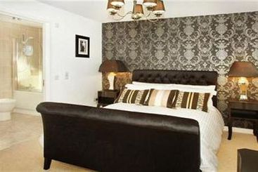 هتل Oakhill Apartments Edinburgh
