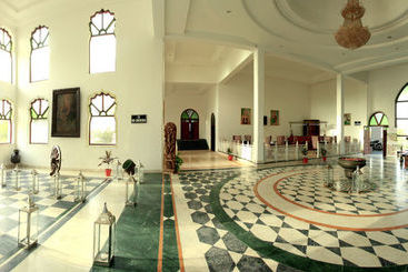 Hotel Sara Vilas