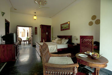 Hotel Sara Vilas