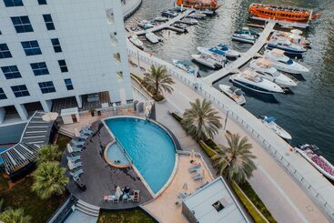 Signature Hotel Apartments And Spa