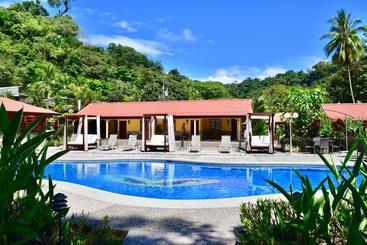 هتل Espadilla Gardens