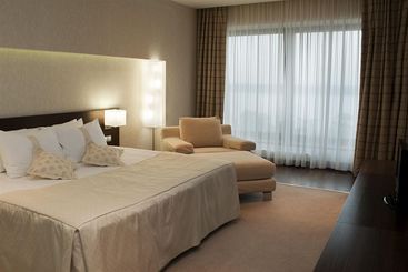 هتل Holiday Inn Samara, An Ihg