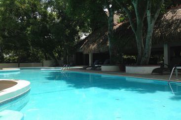 هتل Solarium Coronado Beach