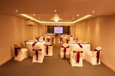 استراحتگاه Mgm Eastwoods