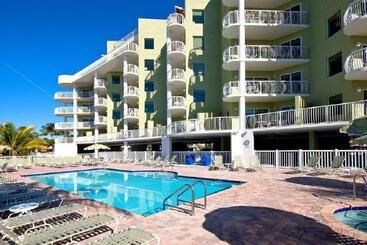 Отель Crystal Palms Beach Resort