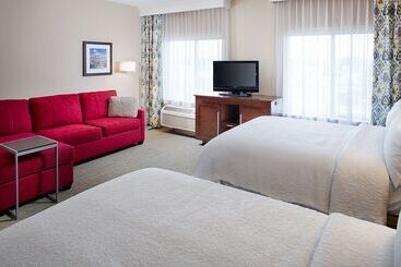 هتل Hampton Inn & Suites Palmdale