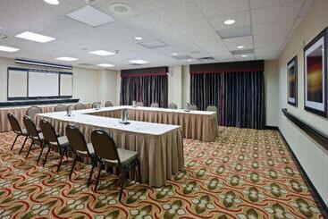 هتل Hampton Inn & Suitesdallas Allen