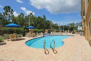 בית מלון כפרי Holiday Inn Express Tampa North Telecom Park, An Ihg