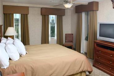 هتل Homewood Suites By Hilton Hartford Downtown