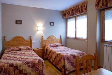 Hostal Valle De Tena