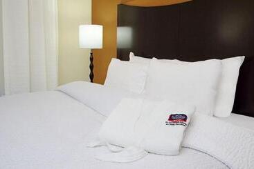 هتل Fairfield Inn & Suites Fort Lauderdale Airport & Cruise Port
