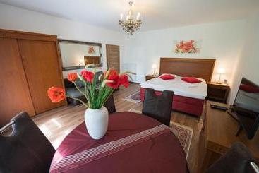 هتل Aurelius Pension