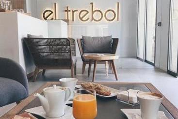 El Trebol Bar & Hotel Only Adults