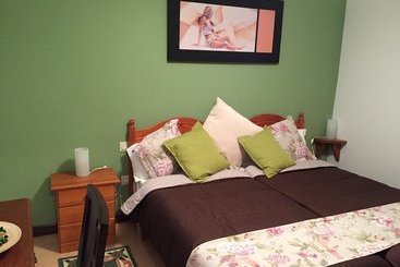Apartamentos El Cardeo
