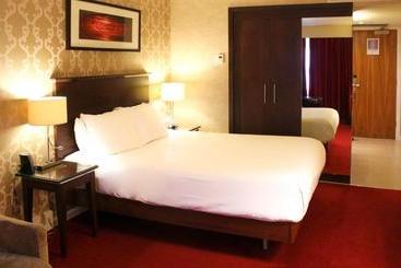 هتل Hilton Garden Inn Aberdeen City Centre