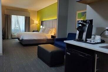 هتل Holiday Inn Express Pearland, An Ihg