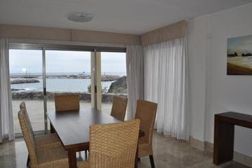 Sun Bay Villas