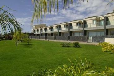 Sun Bay Villas
