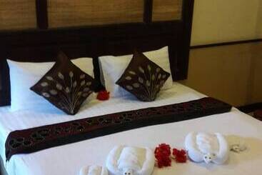 هتل Penny Bangalow Resort