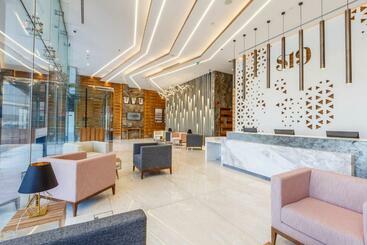 S19 Hotel Al Jaddaf Metro Station